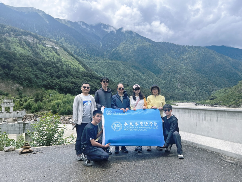 英国365上市公司开展雅鲁藏布江和色林错流域“径流解析与水文预报”科学考察
