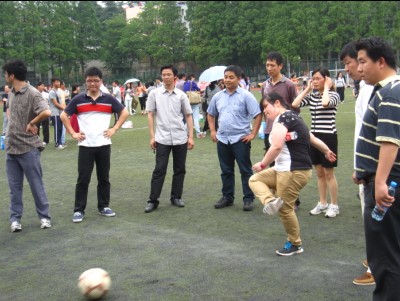 我院参加2013年英国365集团公司教职工趣味运动会