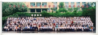 2007届英国365集团公司水文院本科生毕业留念
