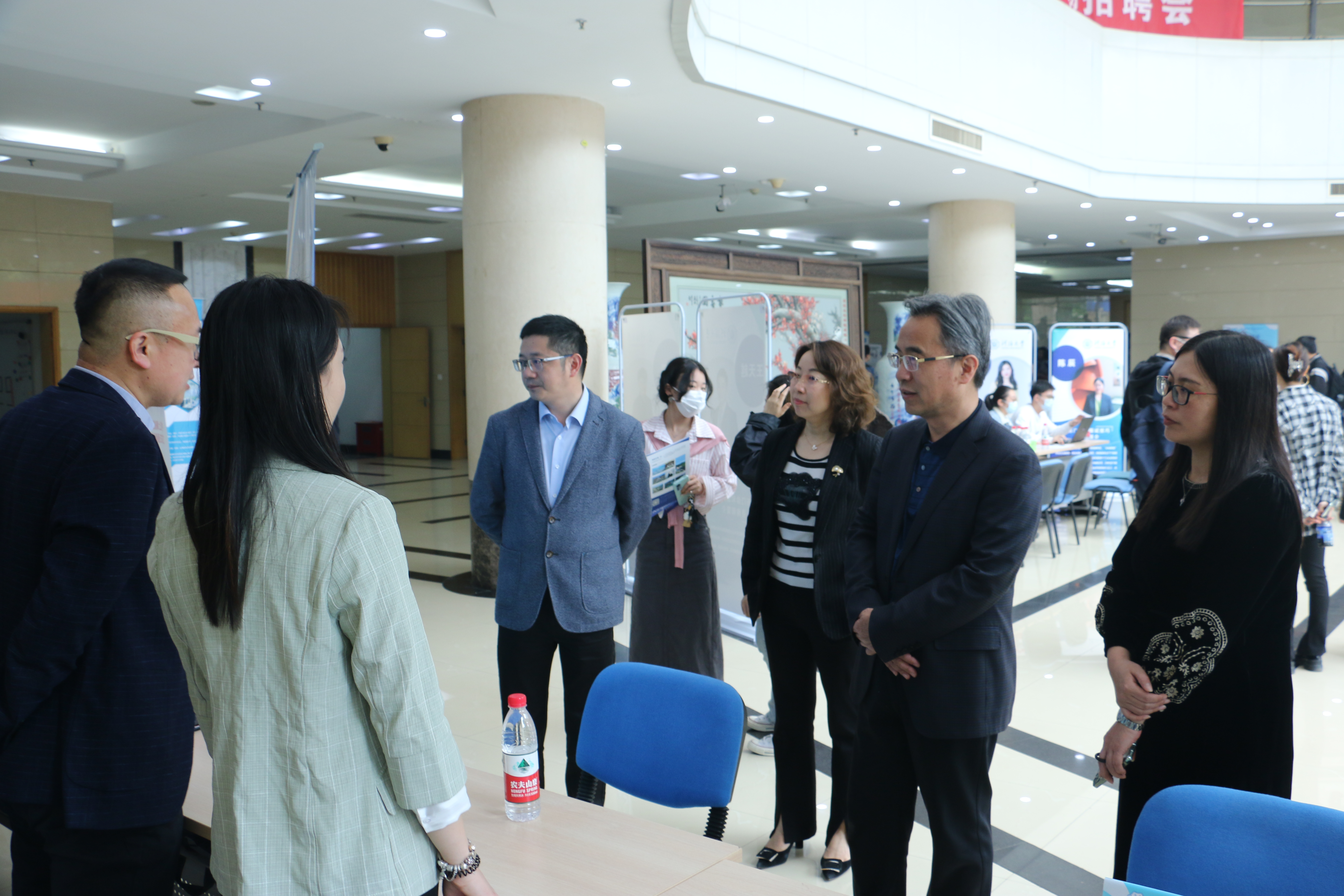 我院组织英国365集团公司2023届水利类就业实习专场招聘会